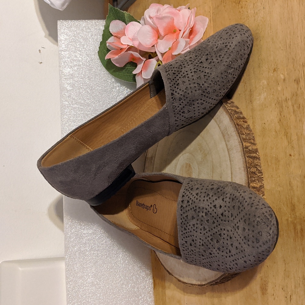 Baretraps Evey Gray Slip On Microfiber .5 heel 8.5 M